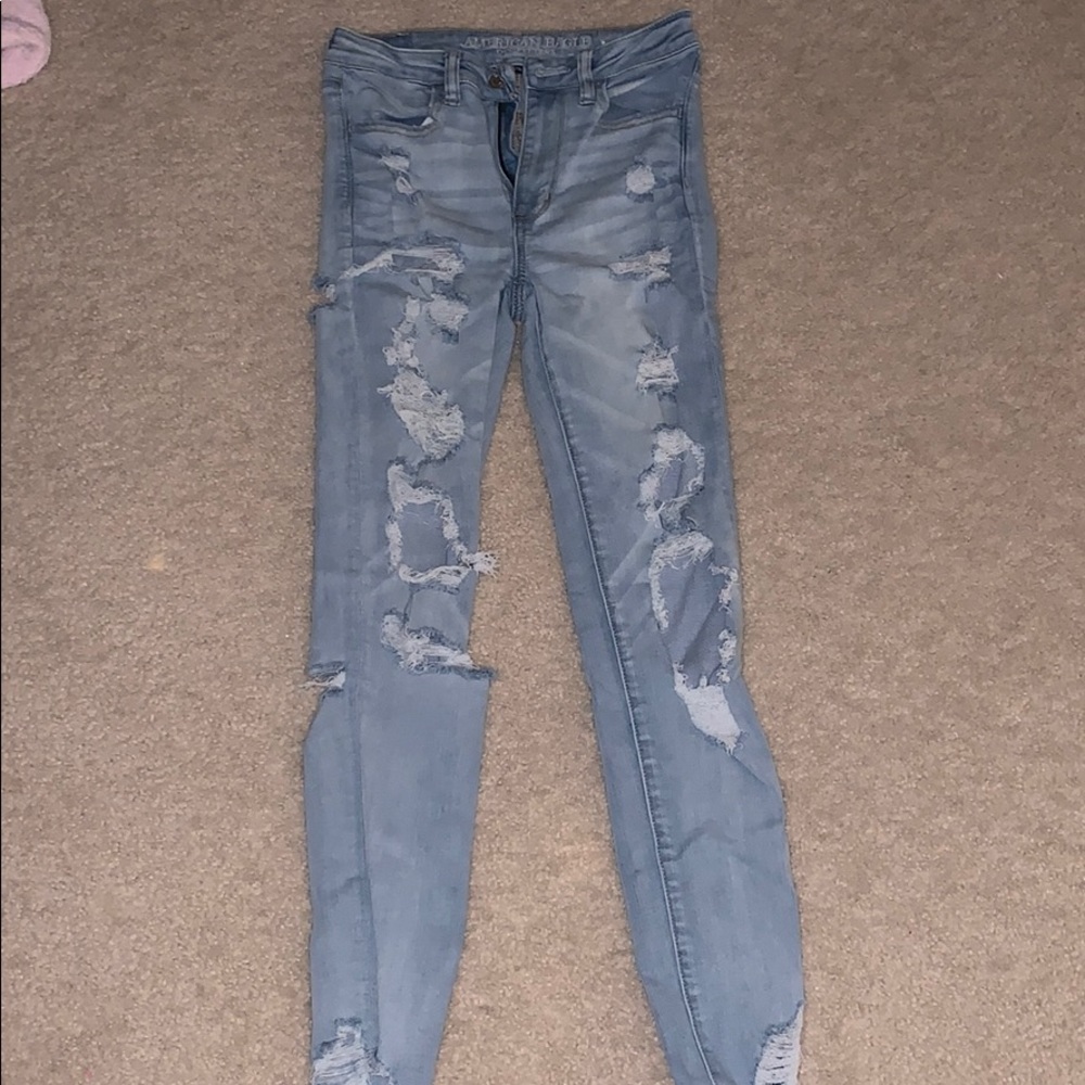 A.E Ripped Jeans 🌸